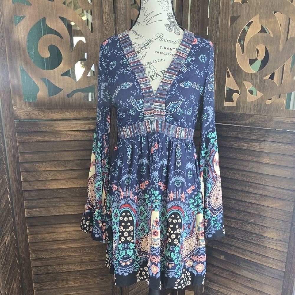 Flying Tomato Blue and White Patterned Dress‎